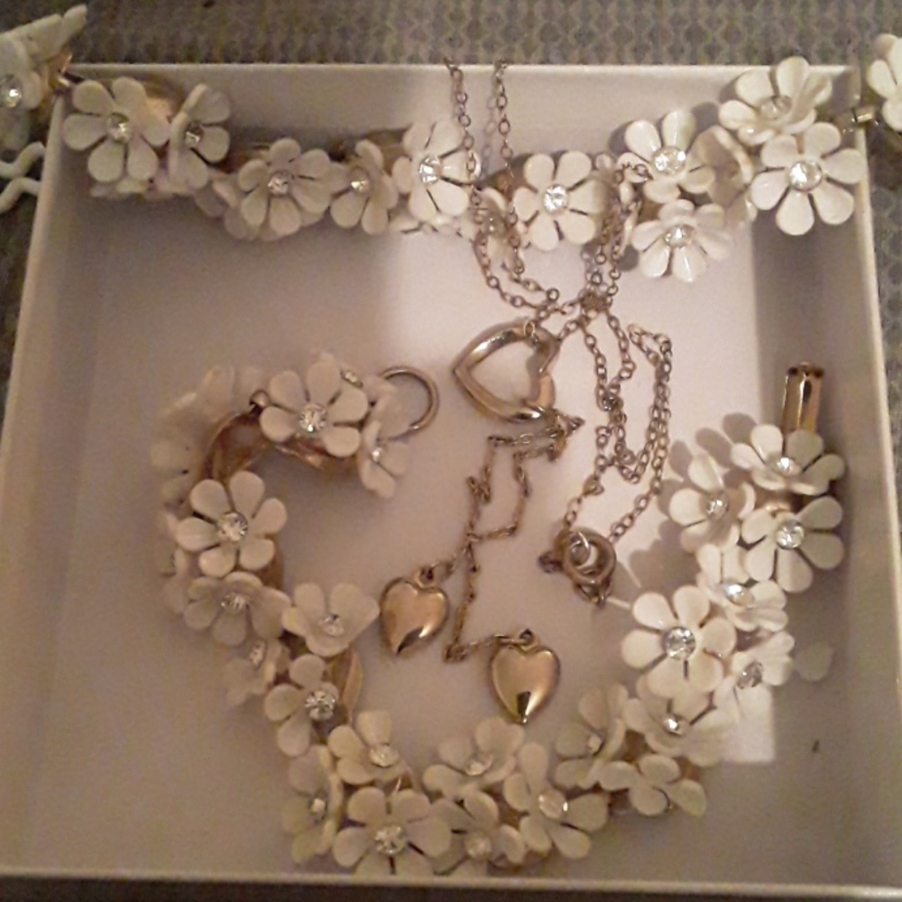 2 necklaces one matching bracelet